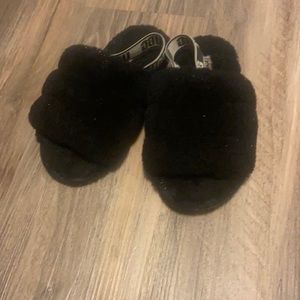 Kids black UGGs slippers